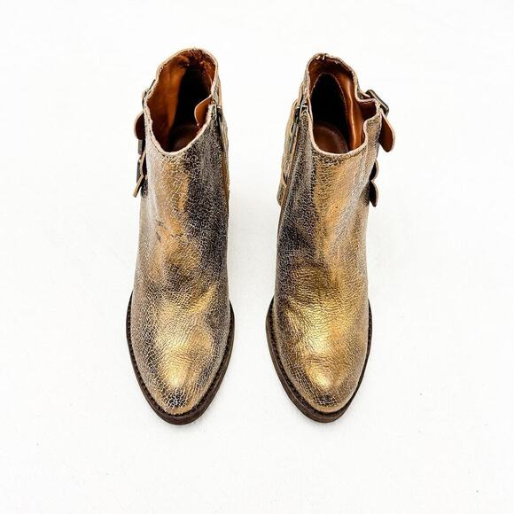 Schutz Cracked Gold Metallic Craquele Ouro Motorcycle Ankle Boots Size 6 NWT - Picture 1 of 8